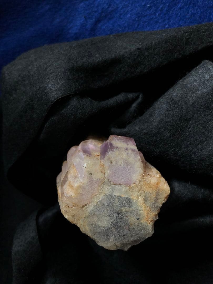 [貴重][色が濃い][透明度] [大きい] アメジスト　ポイント　85,7mm