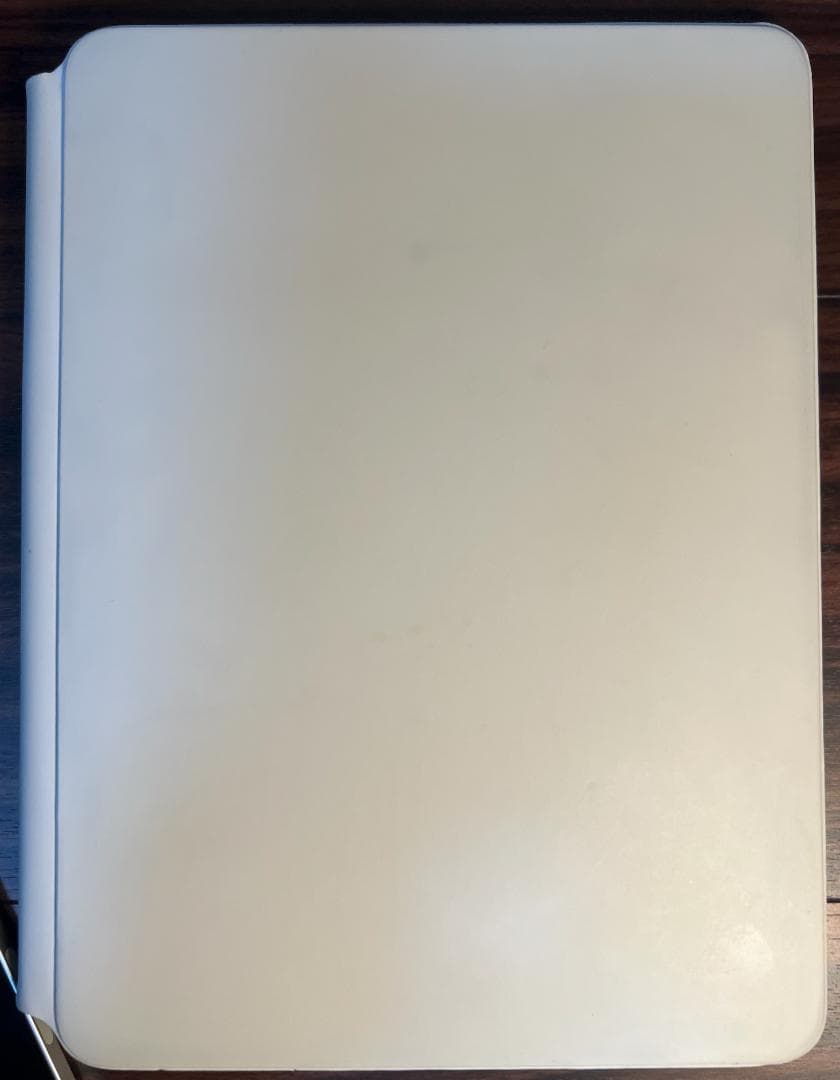 10.9インチiPad Air(第5世代)_Magic Keyboard付き