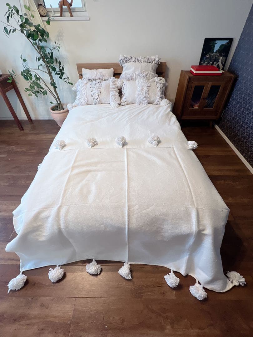 ポンポンブランケット 100×150 ホワイトタッセル付きベッドカバー