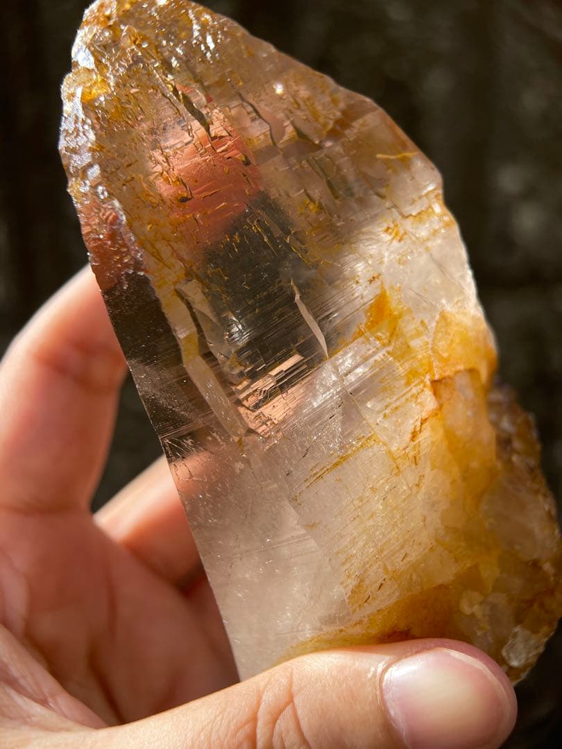 最高級　インド産　ヒマラヤ水晶　ゴールデンヒーラー　台座付き