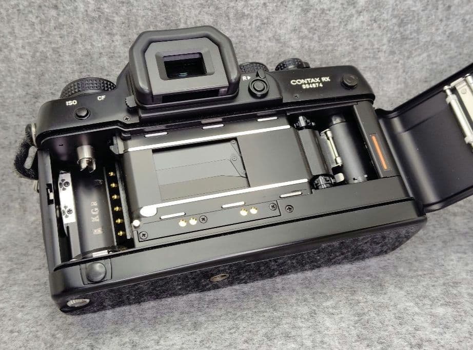 CONTAX RX ボディー　　フィルムカメラ