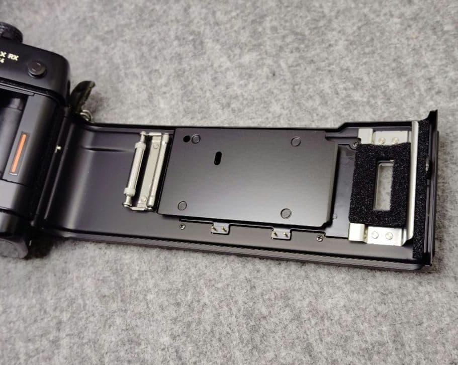 CONTAX RX ボディー　　フィルムカメラ