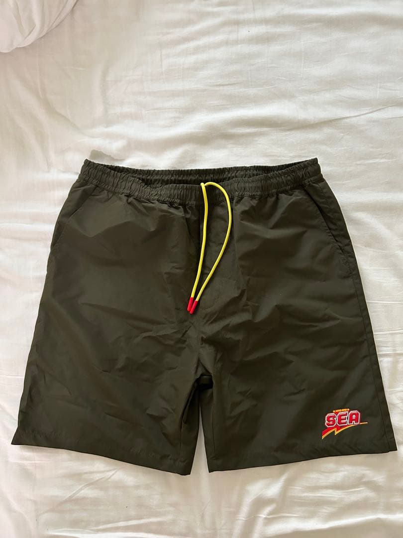 WIND AND SEA x NISSIN UFOコラボ　ナイロンセットアップ