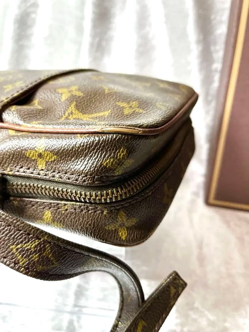 ルイヴィトン　ヴィンテージ 旧ダヌーブショルダーバッグ モノグラム 箱付き