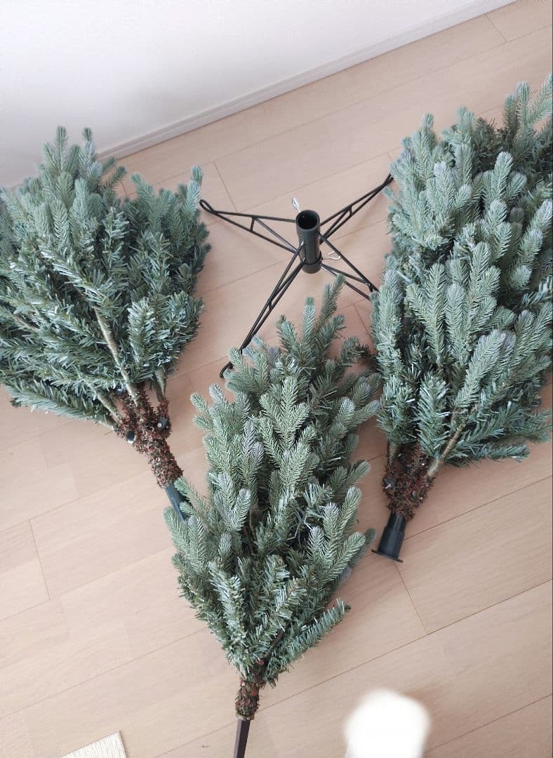 東京堂　組み立て式　クリスマスツリー 緑色　造花