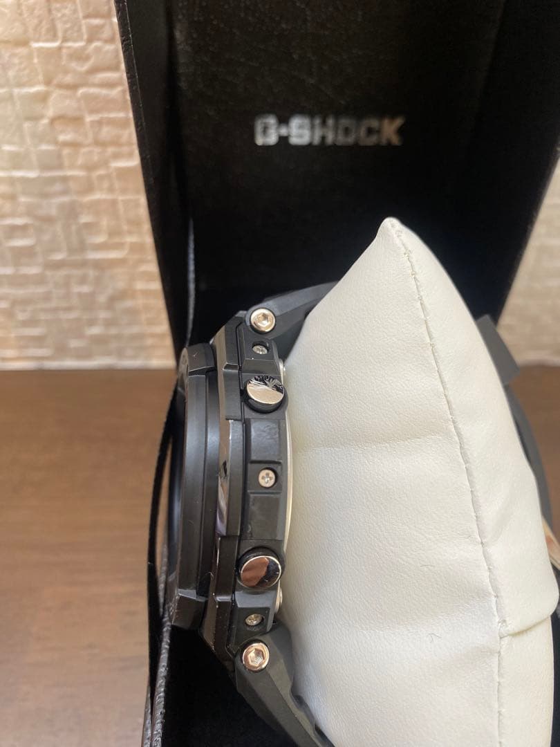 【極美品】CASIO G-SHOCK　GST-W100G-1BJF 電波ソーラー