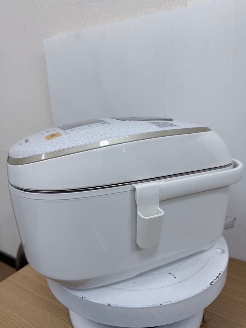 Panasonic IHジャー炊飯器SR-HX107 1.0L 2018年製
