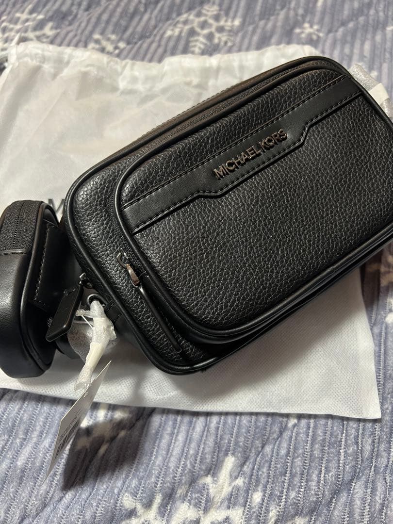 MICHAEL KORS ブラックショルダーバッグ