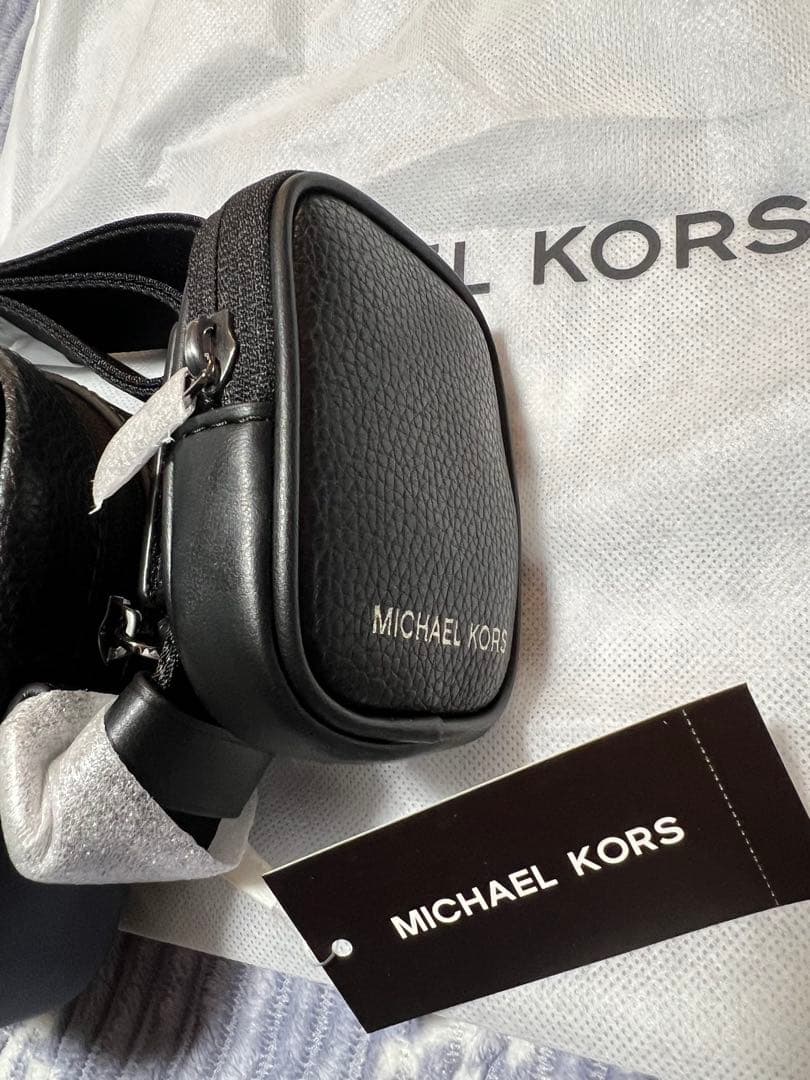 MICHAEL KORS ブラックショルダーバッグ
