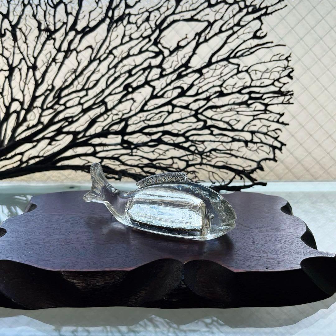 骨董　時代ガラス　珍品　魚型プレス　金平糖瓶？　文鎮？　用途不明　ウランガラス