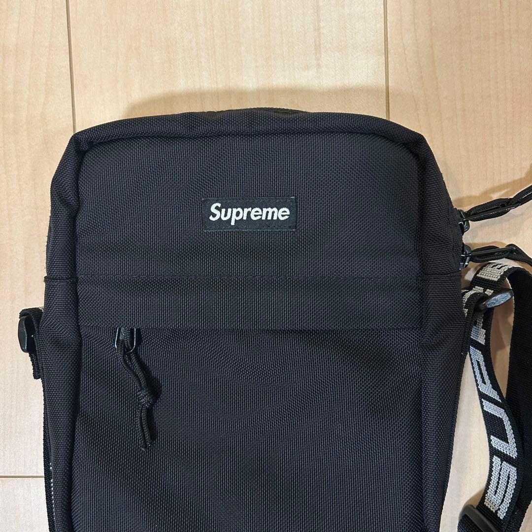 【美品】SUPREAM シュプリーム ショルダーバッグ18SS