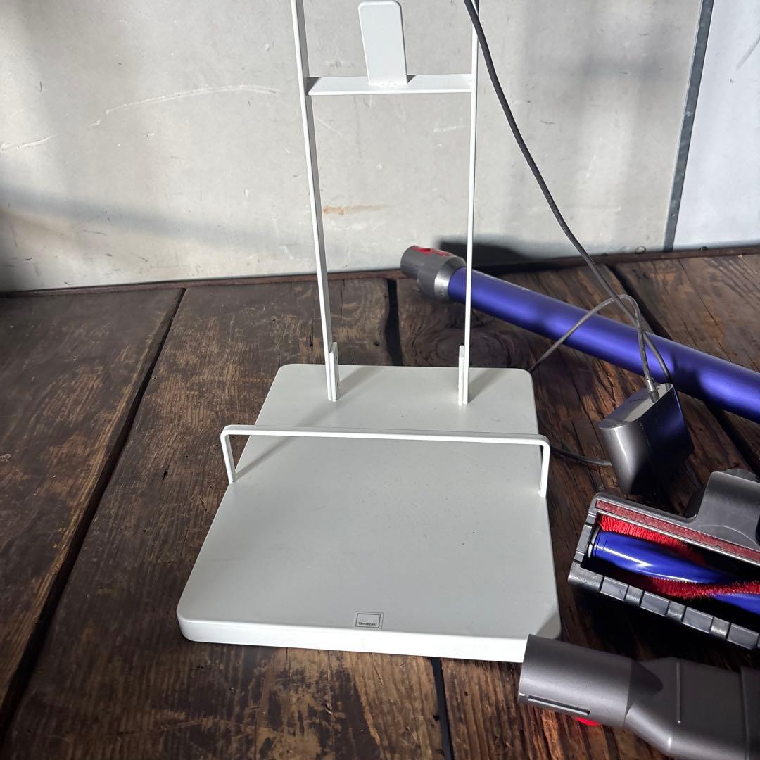 ダイソン dyson V7 fluffy スタンド付