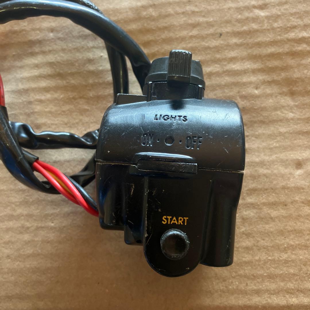 カワサキKZ1000MK2 ハンドルディマースイッチ右側(セルモーター)純正②