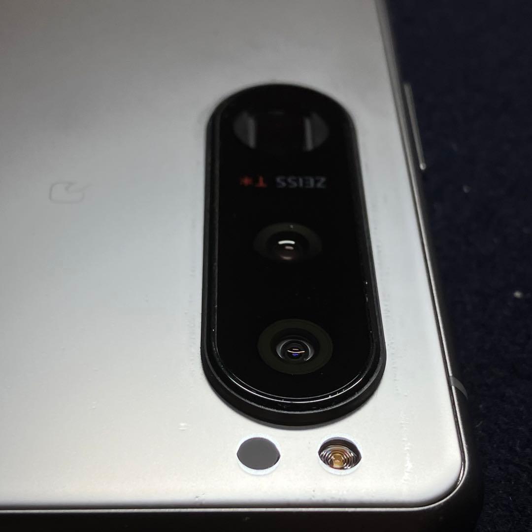 美品 SONY Xperia 5 Ⅲ 128GB シルバー docomo