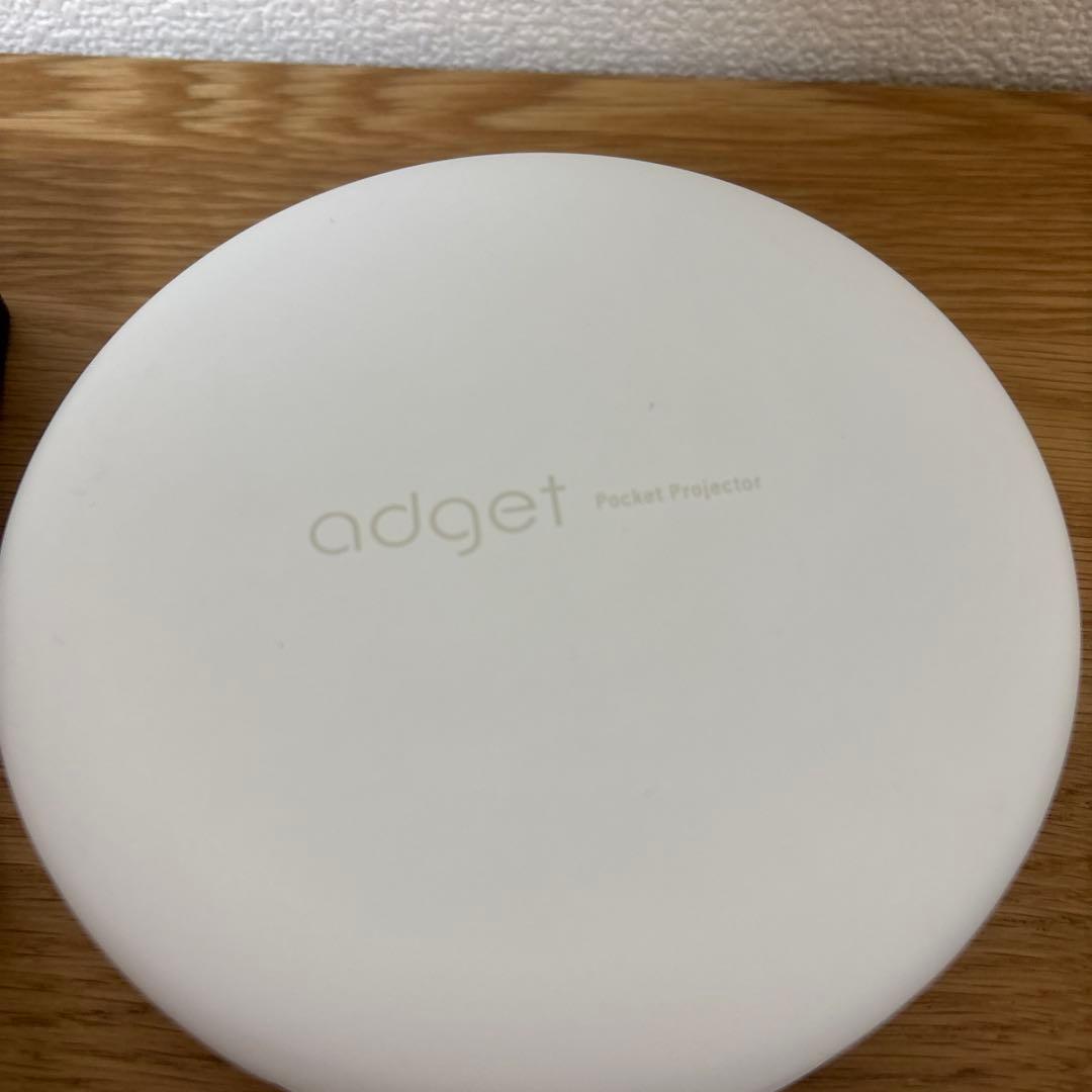 adget ポケットプロジェクター／ホワイト