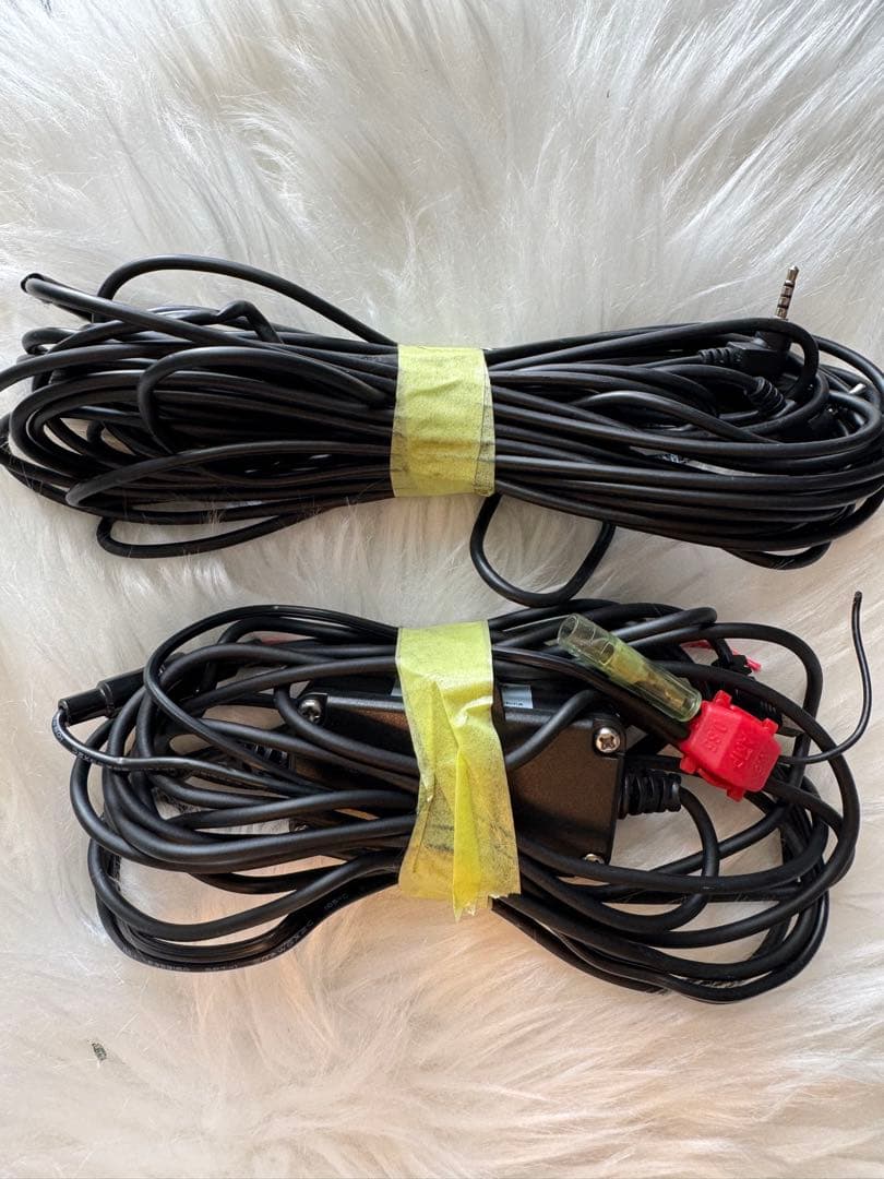 Yupiteru ドライブレコーダー 本体とケーブル2本