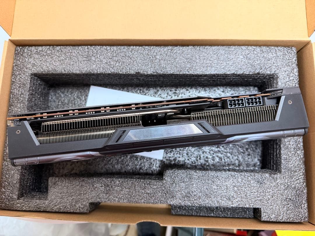 Sapphire NITRO+ グラフィックボード　RX Vega 64 HBM