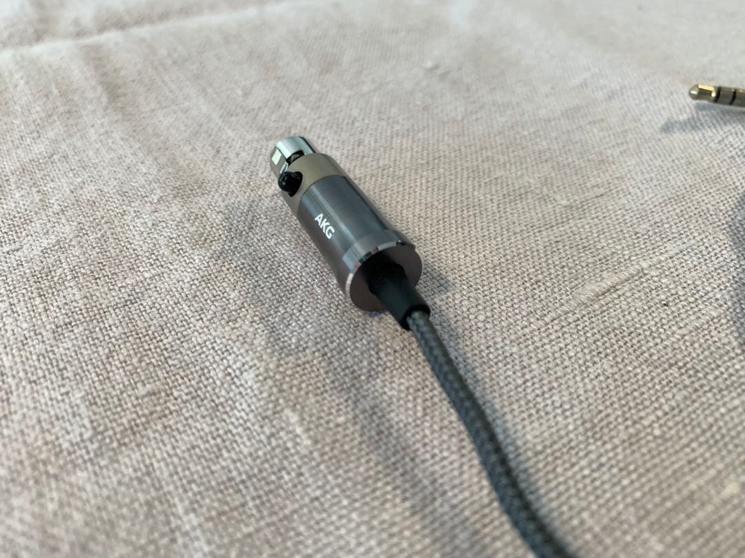 AKG C200 ヘッドホン・アップグレード・リケーブル