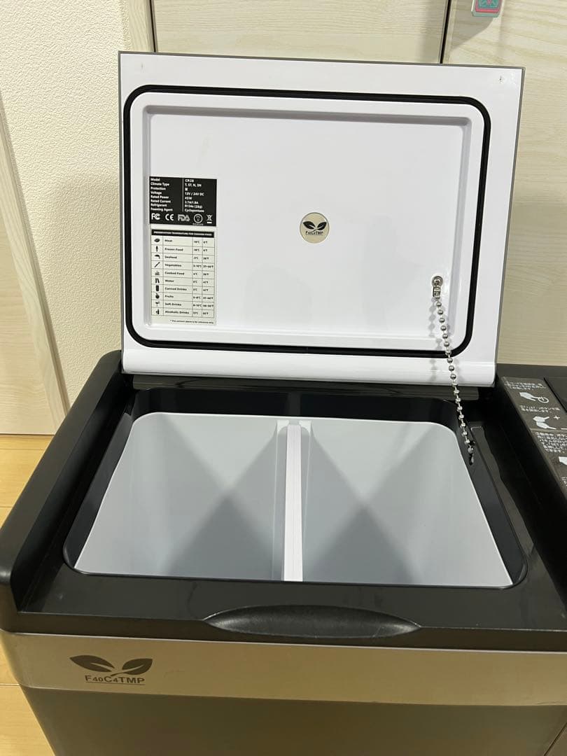 【美品】F40C4TMP ポータブル冷蔵 / 冷凍庫 12V / 24V車対応