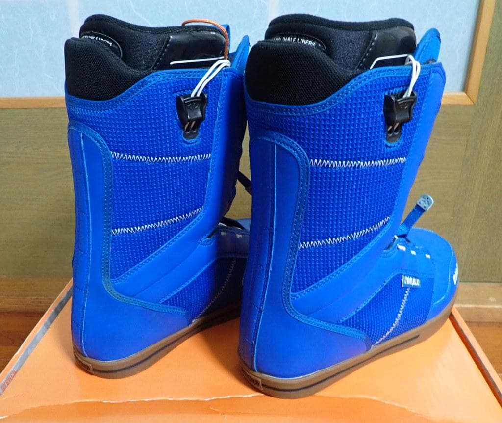 thirtytwo 15モデル 86 FT 青 27.5cm 中古品