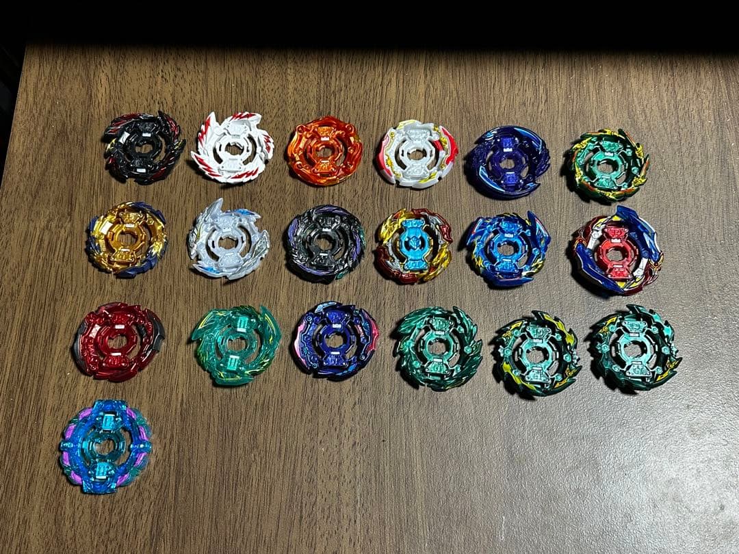 ベイブレードバースト 引退品