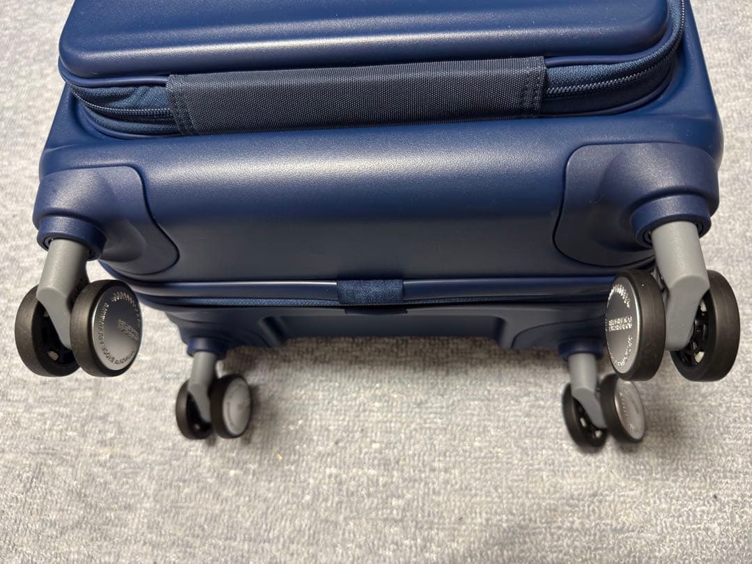 アメリカンツーリスターキャリーケース