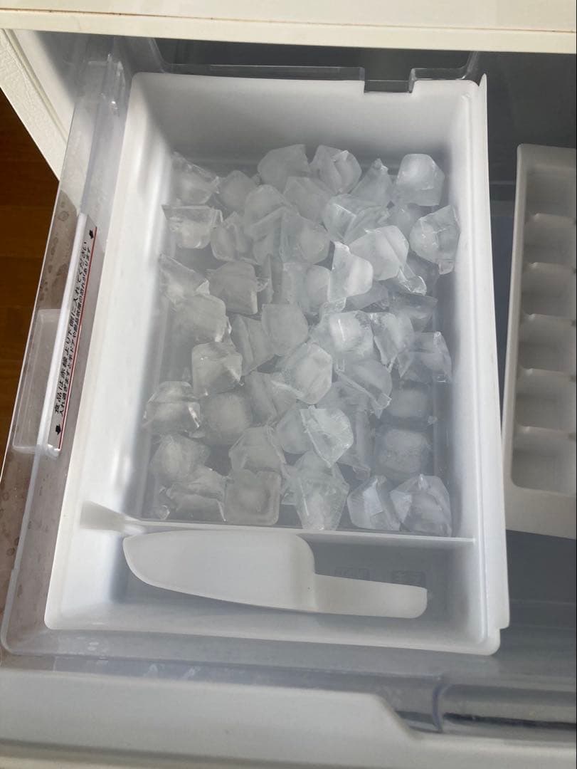 【美品】　【値下げ】三菱冷凍冷蔵庫 335L 3ドア MR-C34C-W