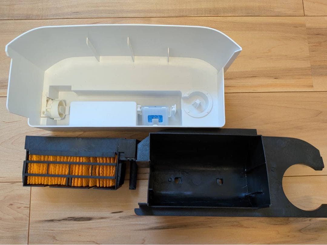 SHARP セラミックファンヒーター HX-SK12-W