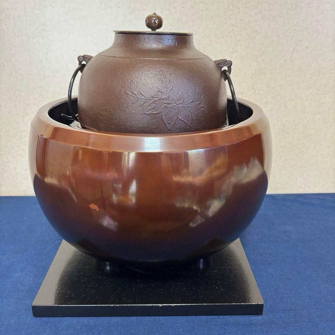 人間国宝敬典造茶釜 風炉 電熱器 唐銅面取風炉 桐地紋真形釜 野々田製電熱器
