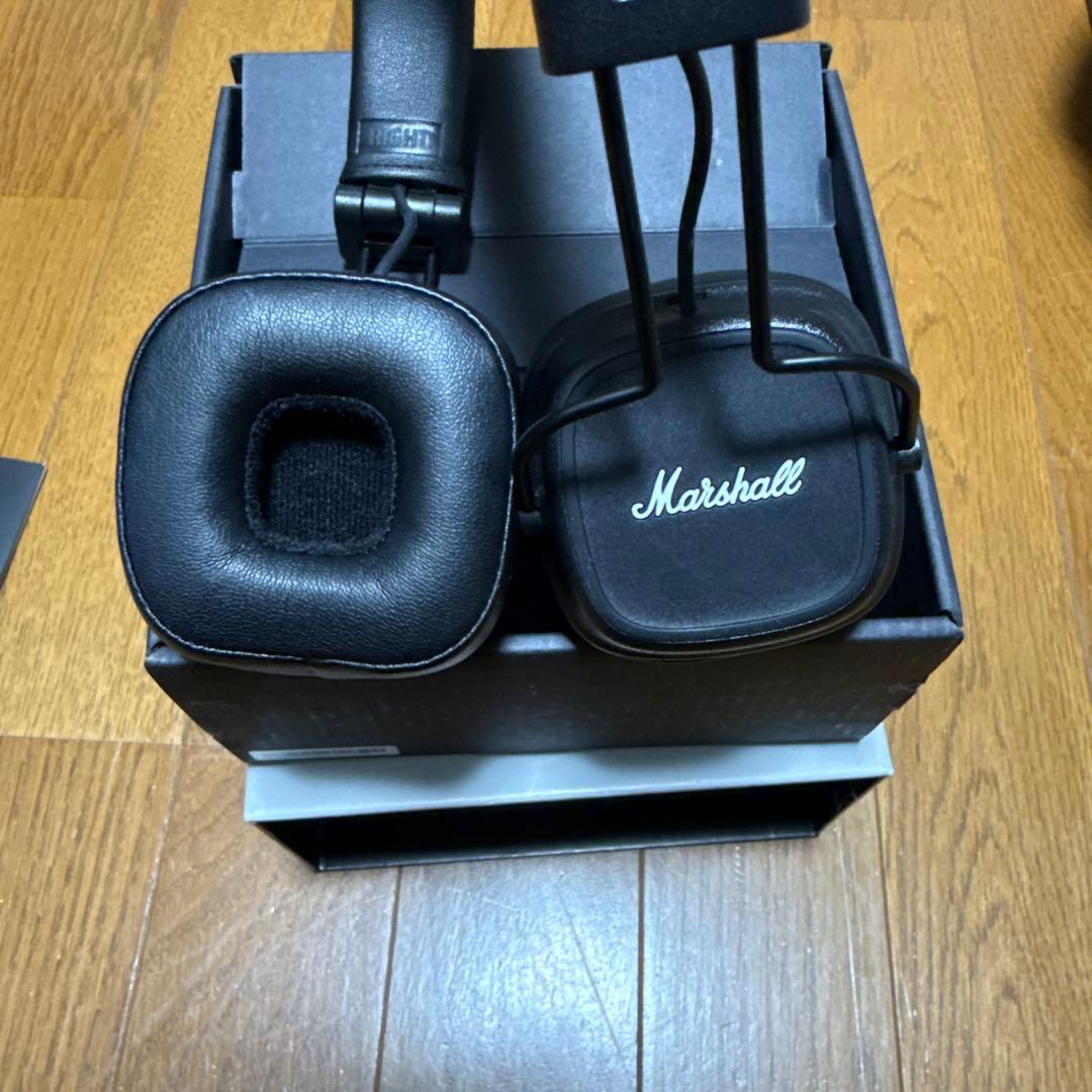 ヘッドホン Marshall headphone MOJOR IV