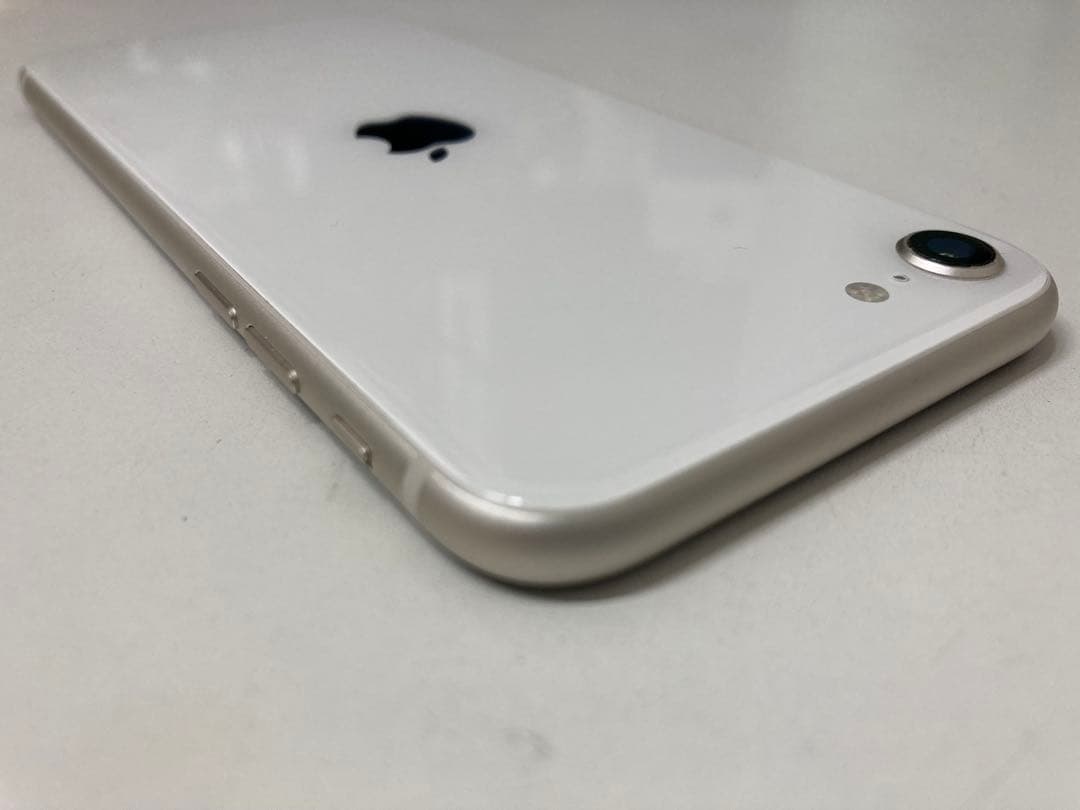 iPhone SE3 64GB 白　バッテリー100%　ジャンク　K1990