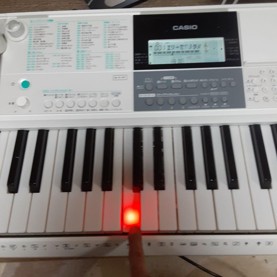 CASIO LK-516 デジタルキーボード 付属品全て完備…