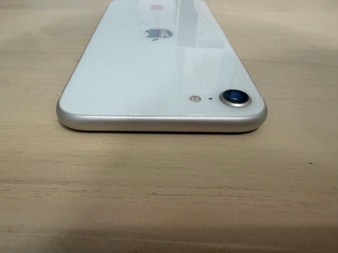 iPhone SE (第3世代) 64GB美品