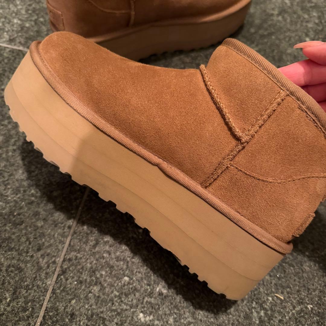 UGG クラシックウルトラミニ プラットフォーム ブラウン 24cm