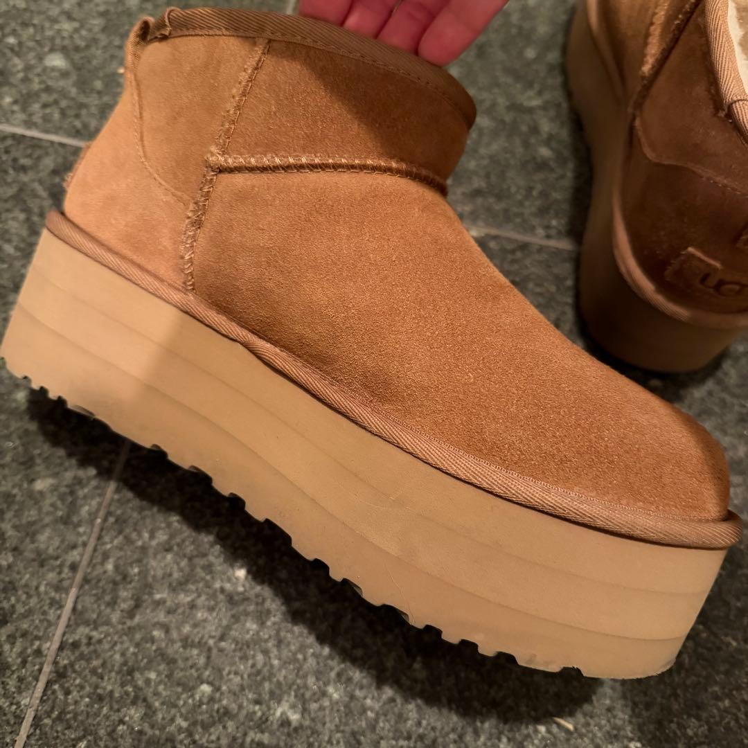 UGG クラシックウルトラミニ プラットフォーム ブラウン 24cm