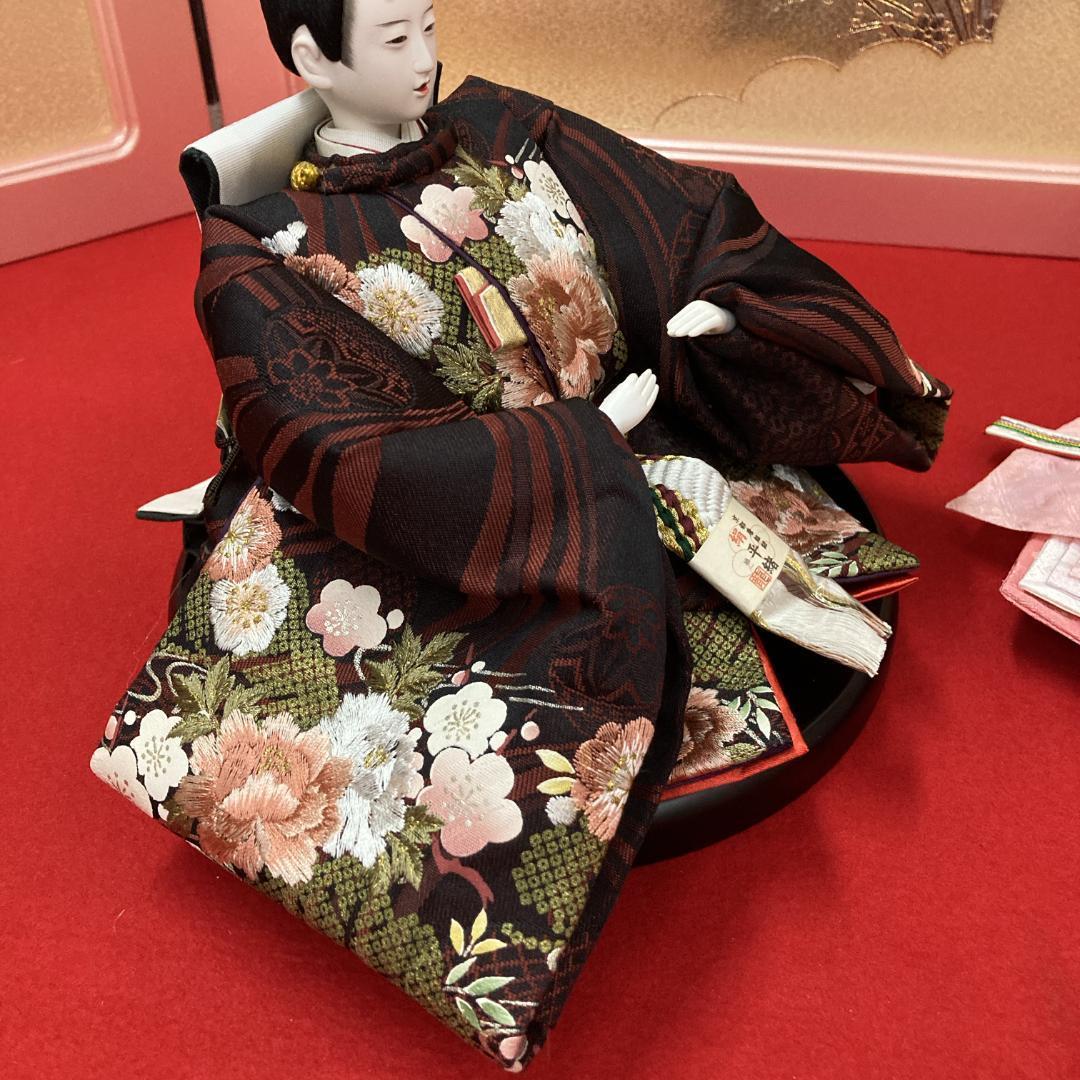 F4-7 訳あり特価　きれいな刺しゅう花柄衣裳　三五親王のみ