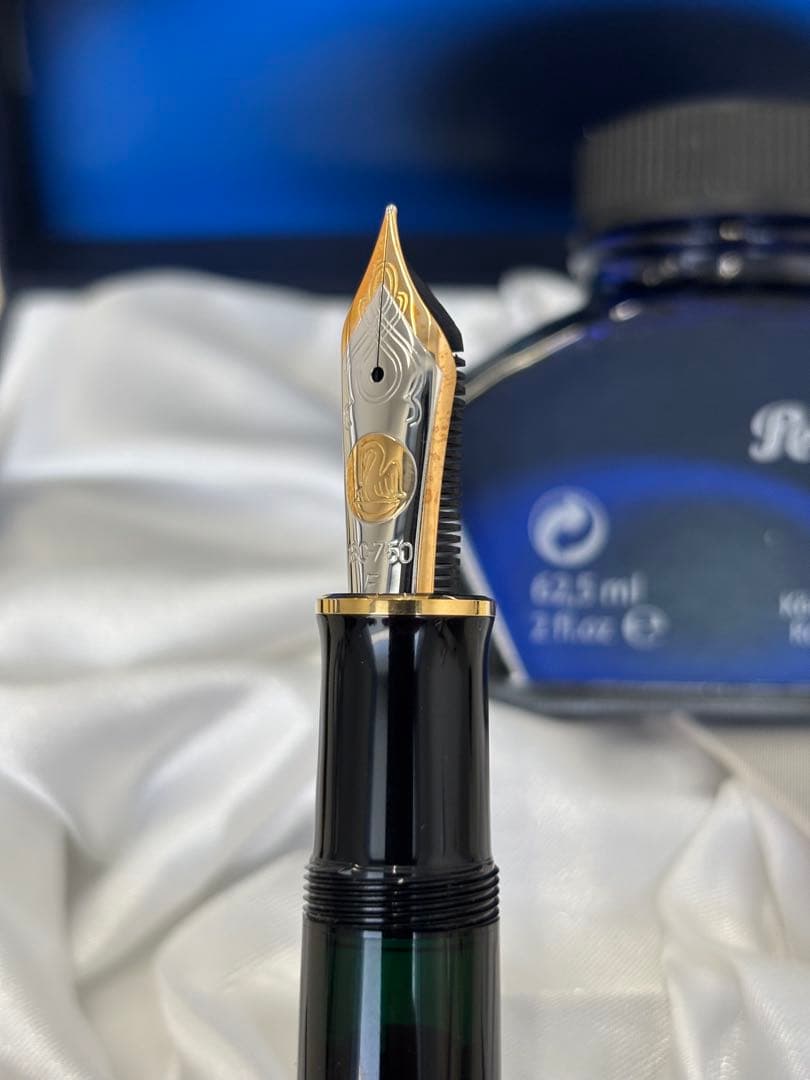 ペリカンスーベレーンM1000黒軸（F字）