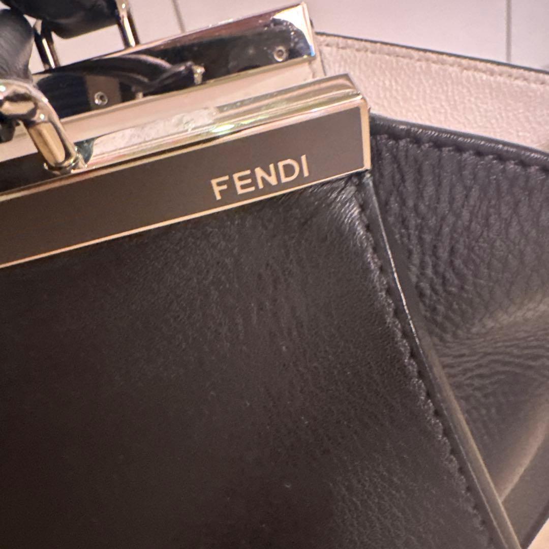FENDI黒のレザートートバッグ