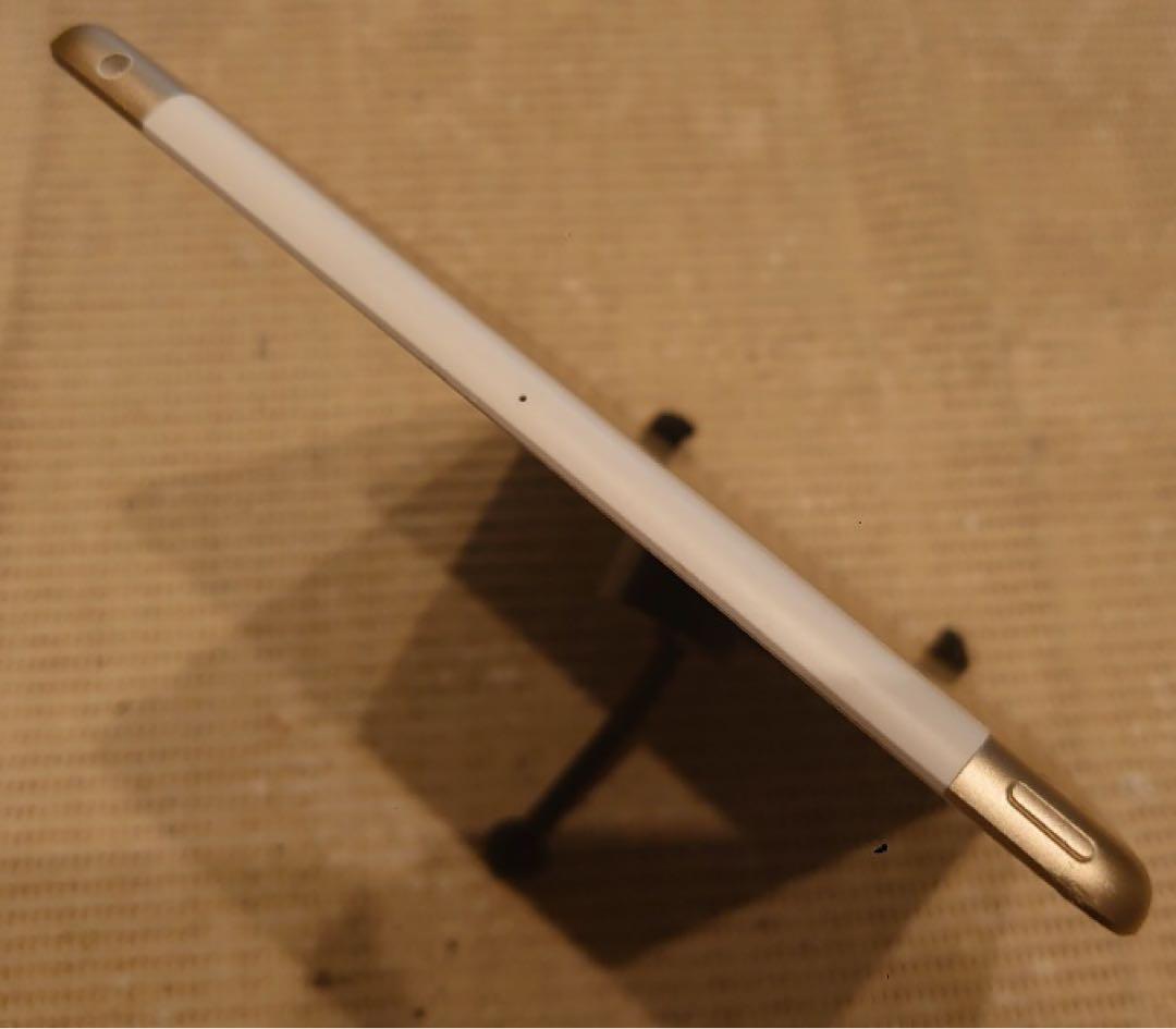 FHP61 完動品SIMフリーiPad第5世代(A1823)本体32GB送料込