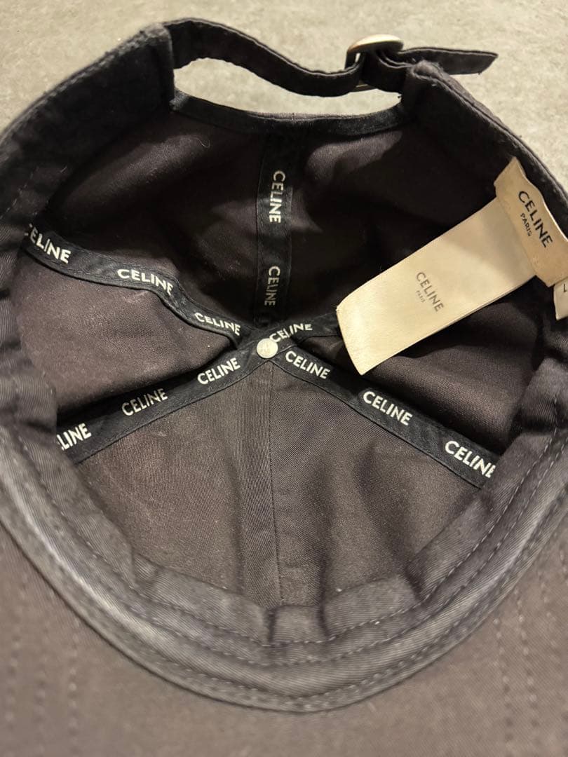 CELINE 黒 ベースボールキャップ