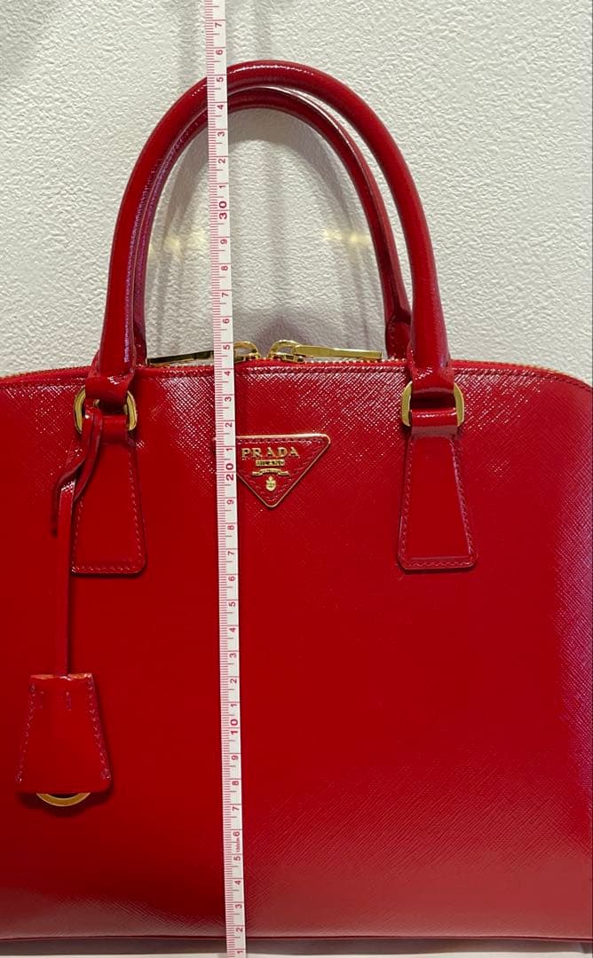 【美品】PRADA プラダ サフィアーノヴェルニ ハンドバッグ 赤 ロッソ