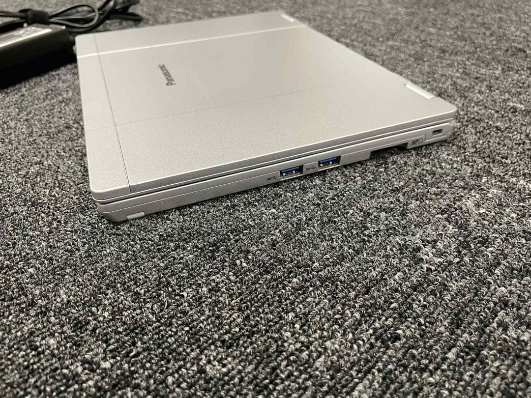 Panasonic CF-QV i5 11th メモリ16g ssd 256gb