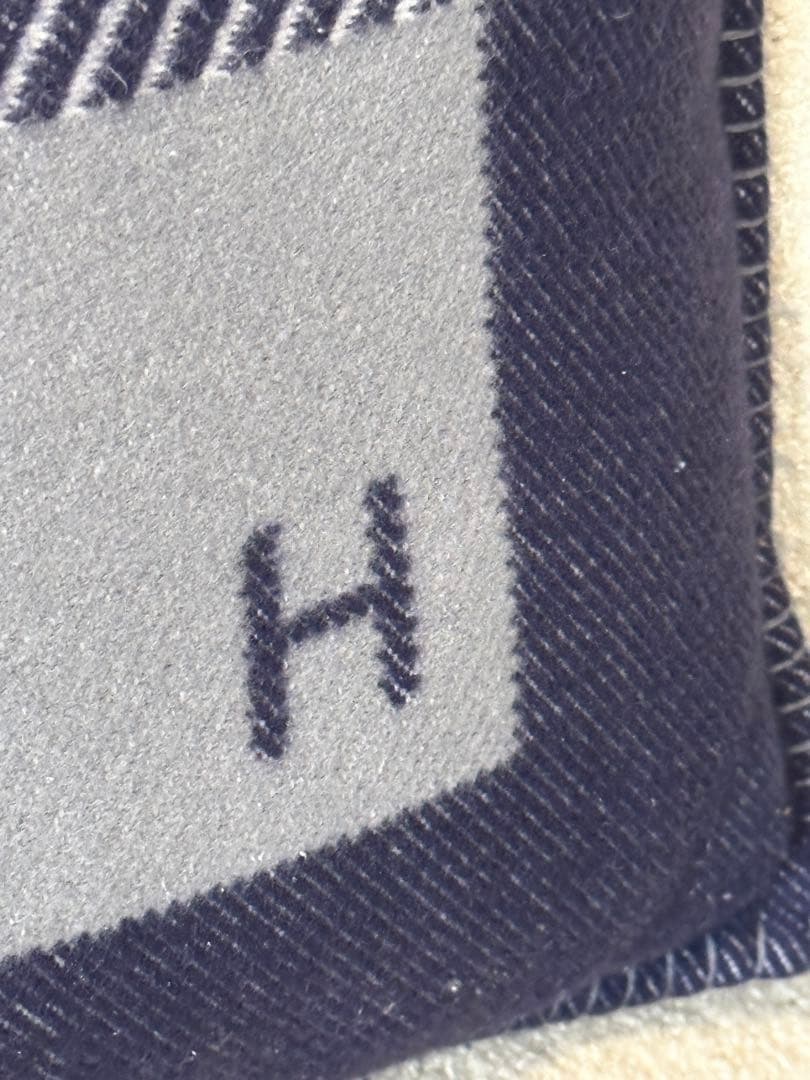あ*ん様 ⭐️【全国送料無料】定価13万　HERMES エルメス　クッション　H
