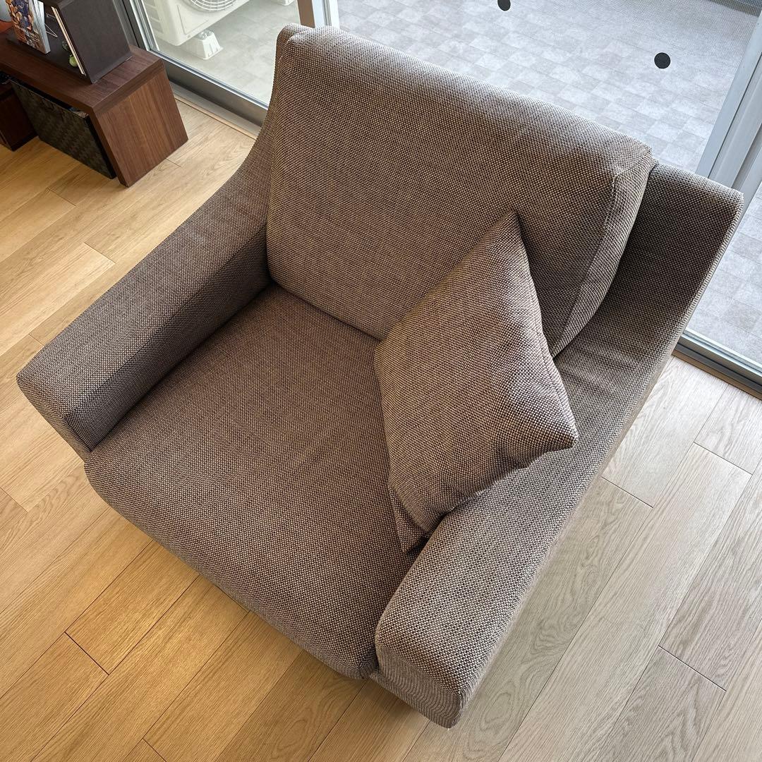 NOYES New Sugar Hi-Back 1人がけ ブラウン系