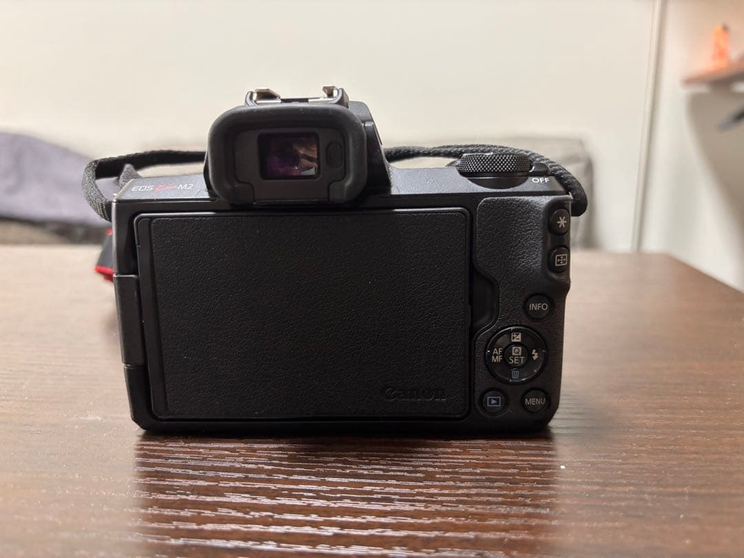 Canon EOS kiss m2ミラーレス一眼カメラ