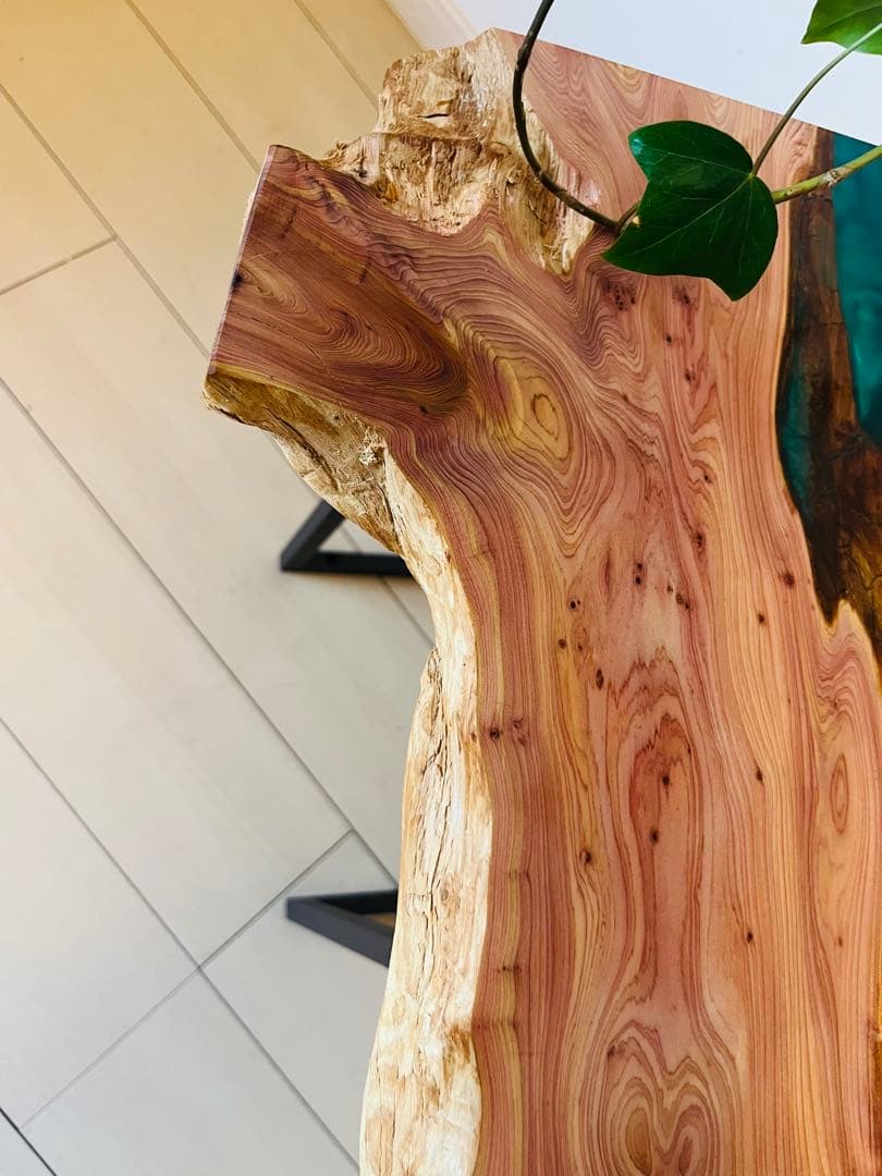 レジンテーブル　ソファテーブル　　サイドテーブル　貝塚伊吹