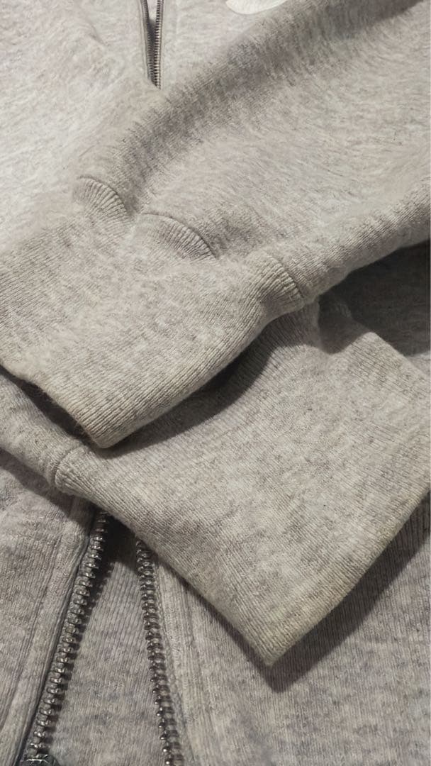 supreme スウェットパーカー