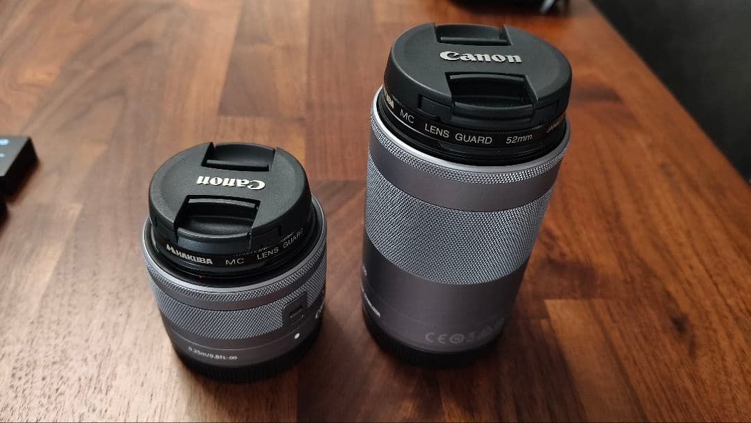 Canon EOS M100 ミラーレス一眼 本体とレンズ2本