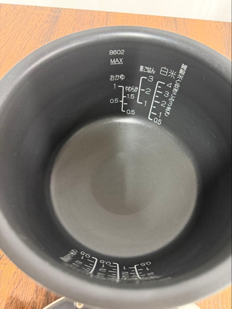 【美品】ZOJIRUSHI 象印 NW-US07 圧力IH炊飯ジャー 炎舞炊き