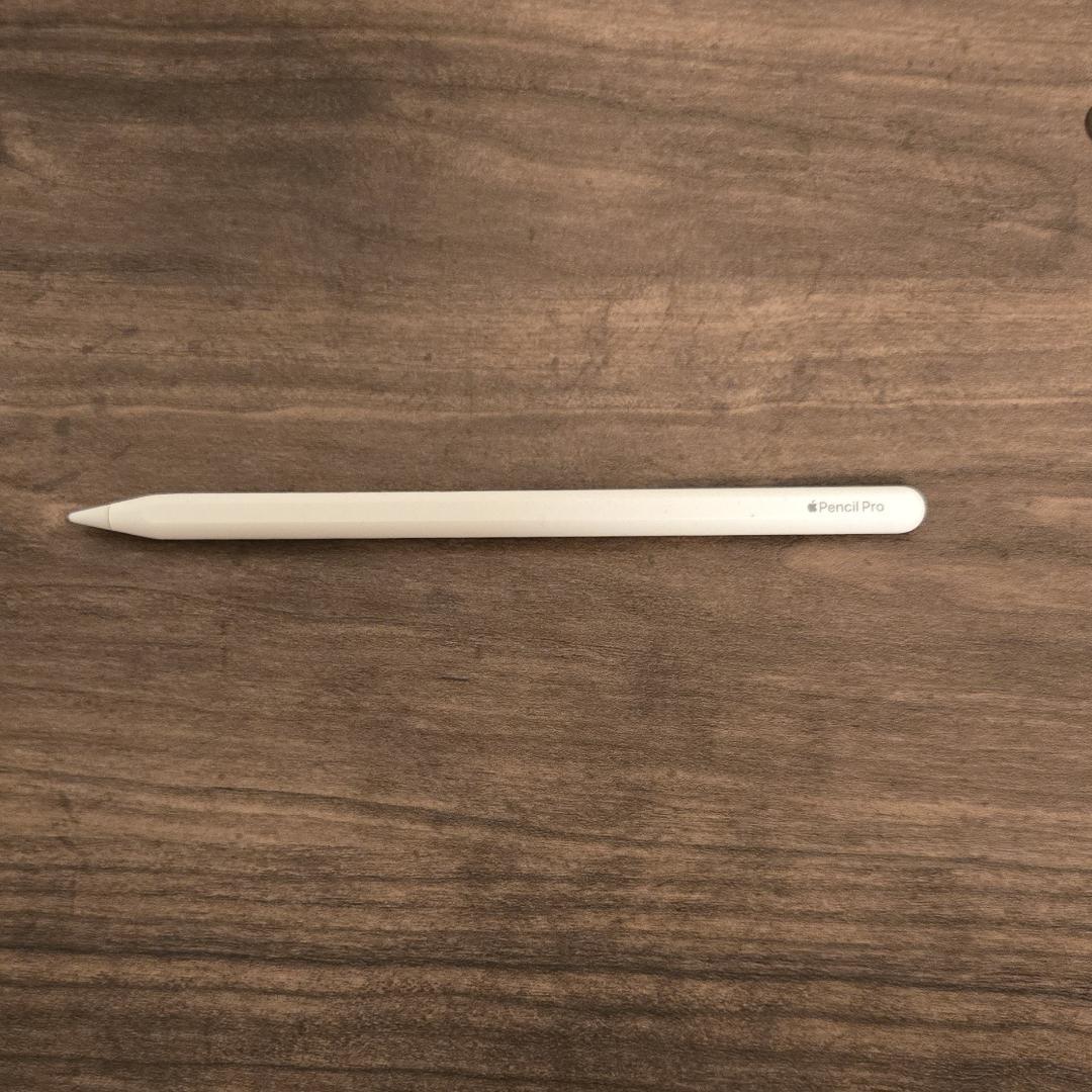 iPad Air (M2) 128GB、Apple Pencil Pro、ケース